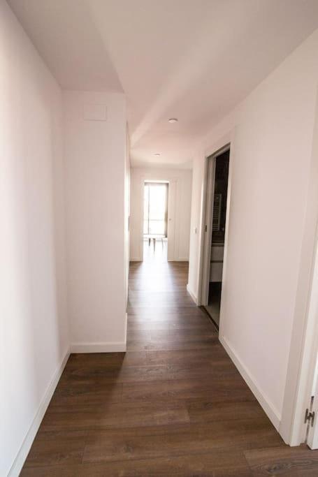 3-2 Apartamento De Diseno En El Centro De Reus Apartment Luaran gambar